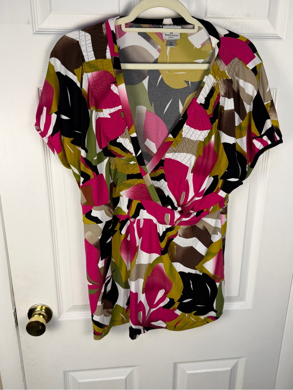 Worthington Pink, Olive & Black Floral Wrap Top Polyester Blend XL